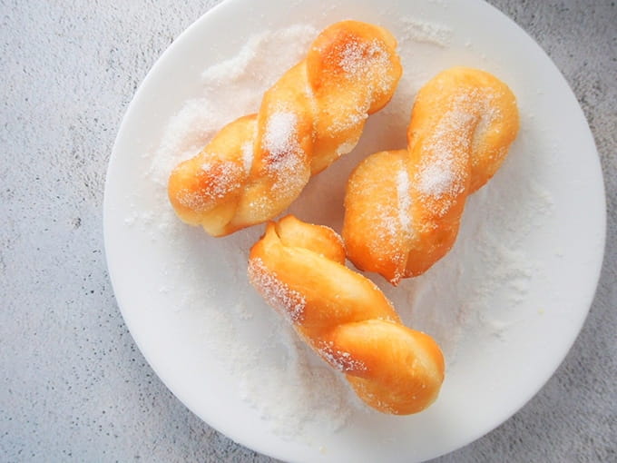 Sweet Fried Dough Twists chinese desserts